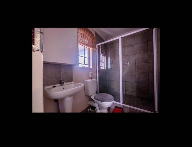 3 BEDROOM HOUSE FOR SALE IN SKY CITY